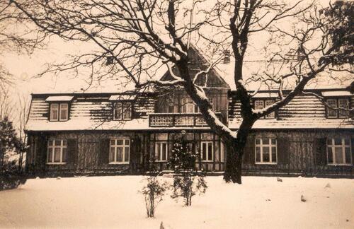 Foto - Gutshaus in Ostseenähe - 220.000,00&nbsp;EUR Kaufpreis, ca.&nbsp; 710,00&nbsp;m&sup2;