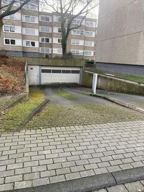 Foto - Tiefgaragenstellplatz zu vermieten für Auto oder Motorrad
