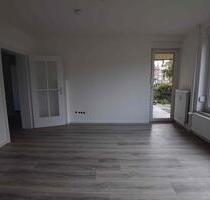 +++ Zum Einzug bereit! Renovierte 3-Raumwohnung mit Wanne und Terrasse +++ - Diepholz