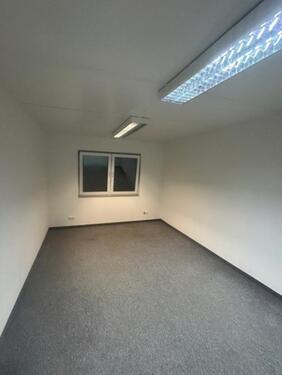 Foto - 22m² Büro Lager Archiv Werkstatt Hobbyraum in Gewerbeobjekt