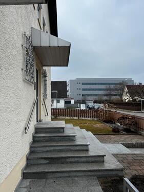 Foto - Großzügige Wohnung mit 125 m² Wohnfläche und Garten