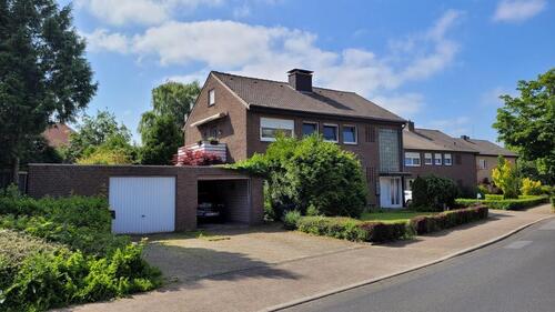 Foto - Zweifamilienhaus in Selm 183 qm OG vermietet EG frei 889 qm insg.