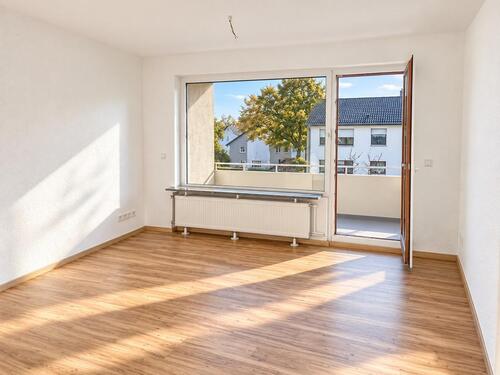 Foto - Moderne 2-Zi.-Wohnung umfassend kernsaniert - provisionsfrei