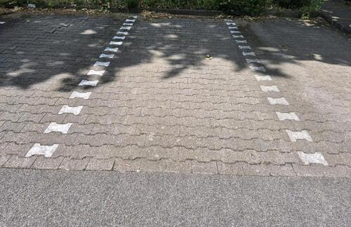 Foto - Stellplatz Parkplatz Privatparkplatz in S-Neugereut Pelikanstr