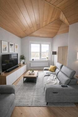 Foto - ** Renovierungsbedürftige 45 Zimmer Wohnung mit Garten,Garage **