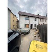 Doppelhaushälfte - 130.000,00&nbsp;EUR Kaufpreis, ca.&nbsp; 160,00&nbsp;m&sup2; in Rimpar (PLZ: 97222)