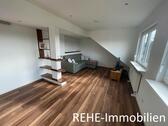 Foto - Frisch modernisiert: Stilvolle 2-Zimmer-Dachgeschoss-Wohnung in 47167 Duisburg