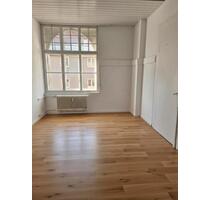 Schöne sonnige helle Praxis im Zentrum - klein aber fein! - Obergünzburg