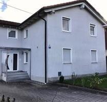 Zweifamilienhaus , Baujahr 2005, von Privat - Weichering