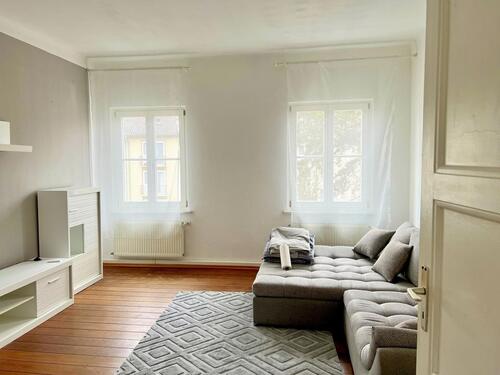 Foto - ALTBAUJUWEL IM RHEINGAUVIERTEL! Gepflegte Zwei-Zimmer-Wohnung mit Balkon und Einbauküche