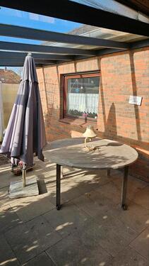 Foto - Gartentisch Sonnenschirm - 120,00&nbsp;EUR Miete,