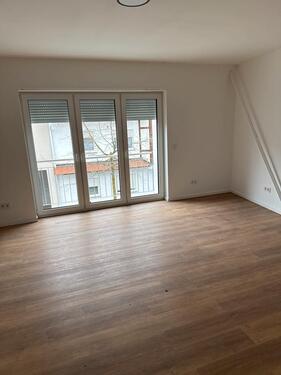 Foto - Wohnung zum vermieten - 1.150,00&nbsp;EUR Kaltmiete, ca.&nbsp; 90,00&nbsp;m&sup2;