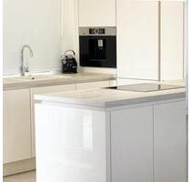 Hochwertige 3-Zimmer- Penthousewohnung mit großer Sonnenterrasse - Obertshausen