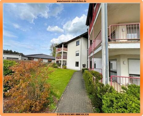 Foto - Helle 3-ZKB Dachgeschosswohnung mit großem Eckbalkon in Ehlscheid