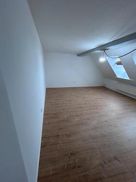 Foto - Sanierte 4-Zimmer-Dachgeschosswohnung mit 80 m² in Dransfeld