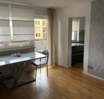 Möblierte, Moderne 1,5 Zimmer Wohnung mit Tiefgarage - Gerlingen