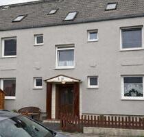 4 Zimmer ,1.OG , Küche , 2 x Bad , Opt. auf: Garage , Garten - Bremerhaven Mitte