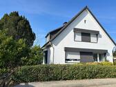 Foto - Großes Einfamilienhaus mit PV-Anlage, Wallboxen & 980 m² Grund