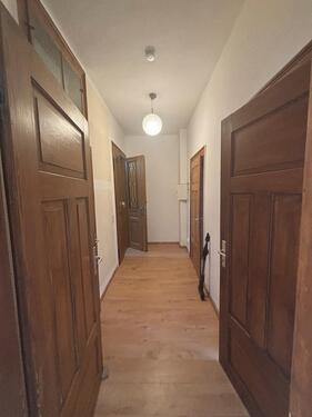 Foto - Schöne 2 12 Zimmer Altbauwohnung.