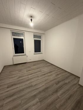 Foto - Helle 2-Zimmer-Wohnung mit Balkon in Bremerhaven - ca. 65qm - Geflüchtete & Amt willkommen!