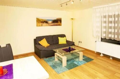 Foto - Gepflegte kleine 2-ZW komplett möbliert, nur an Wochenendpendler