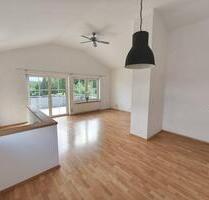 Helle 4-Zimmer-Wohnung mit Balkon & Garage in Zeickhorn - Grub am Forst