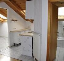 Schöne 1-Zimmer-Wohnung (DG) mit Balkon und herrlichem Ausblick - Bad Feilnbach