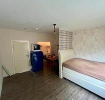 Wohnung leerstehend bis einschließlich Februar zum unterstellen - Kiel Ravensberg