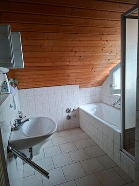 Foto - 4 Zimmer Dachgeschoßwohnung zur Miete in Blumberg