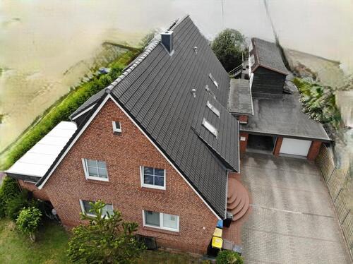 Foto - 9 Zimmer Mehrfamilienhaus, Wohnhaus in Büdelsdorf