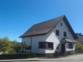 Foto - Freistehendes Einfamilienhaus mit Garten & Garage in Viechtach