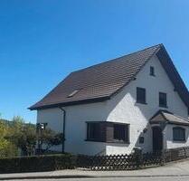 Freistehendes Einfamilienhaus mit Garten & Garage in Viechtach