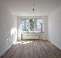 Frisch renoviert! 2-Zimmer-Wohnung mit Balkon - Düsseldorf Stadtbezirk 3