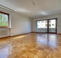 Hübsche 3-Zimmer-Wohnung mit großer Loggia, Balkon u. Tiefgaragenstellplatz - Bad Harzburg