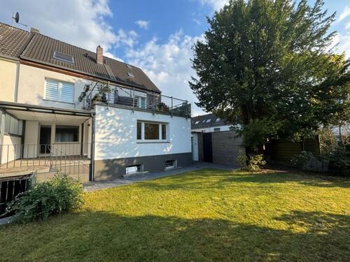 Foto - Mehrfamilienhaus, Wohnhaus zum Kaufen in Essen