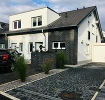 EINZIEHEN & GENIEßEN FREIE DOPPELHAUSHÄLFTE IN HOLZWICKEDE (2019)