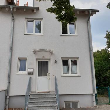 Foto - Attraktives 3-stöckiges Reihenendhaus in Groß-Umstadt – stadtnah