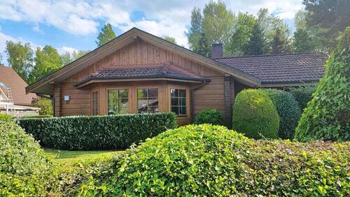 Foto - Charmanter Wellnesstraum aus Holz in idyllischer Lage