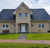 Einfamilienhaus, Haus - 925.000,00&nbsp;EUR Kaufpreis, ca.&nbsp; 202,00&nbsp;m&sup2; in Tostedt (PLZ: 21255)