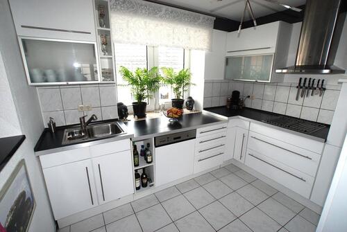 Foto - MODERNE 2-3ZKB-WOHNUNG IN EINEM EHEMALIGEN GUTSHOF