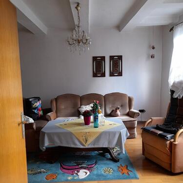 Foto - 140 M2 7 Zimmer zu vermieten - 1.800,00&nbsp;EUR Kaltmiete, ca.&nbsp; 140,00&nbsp;m&sup2;