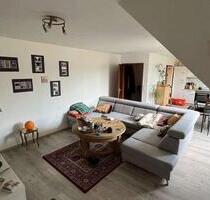 Gemütliche helle 2 Zimmer Dachgeschosswohnung in Köln Weidenpesch