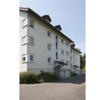 Frisch teilrenovierte 2-Zimmer-Dachgeschosswohnung in Weinsberg mit Balkon