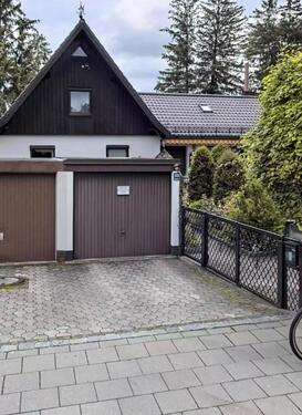 Foto - Einfamilien Haus mit Einliegerwohnung und Riesengarten