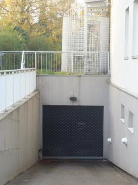 Foto - PkW-Stellplatz in Tiefgarage - 80,00 EUR Miete,
