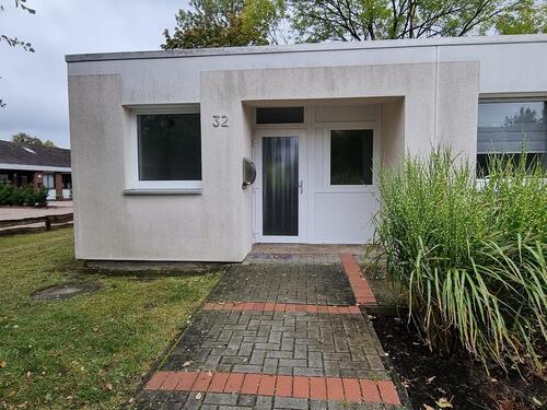 Foto - Frisch renovierter Reihenendbungalow mit geräumiger Terrasse ab sofort vermietbar!