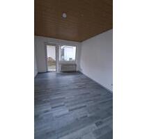 Ab 01.05. in Lauffen - 2,5 Z-Whg. EG - Lauffen am Neckar