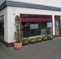 Gewerbefläche (Büro oder Praxis) im Herzen von Moers-Asberg
