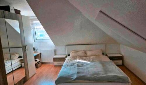 Foto - 2-Zimmer Dachgeschosswohnung zum vermieten