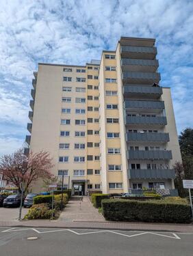 Foto - Top Lage! Möblierte Wohnung mit Balkon, EBK & Stellplatz